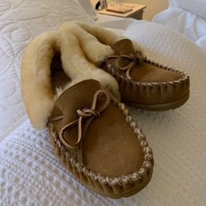 BNWOT LLBean Women’s Wicked Good Slippers